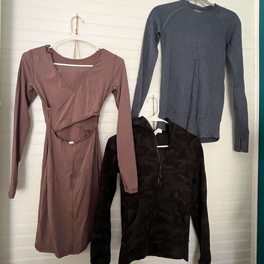 Bunch of lululemon items size small